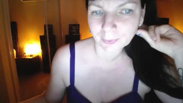 Image 10 of pe4chesncre4m Stream on Chaturbate on 18 months ago