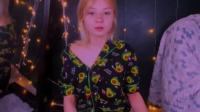 Image 2 of peace_duos Stream on Chaturbate on 21 months ago