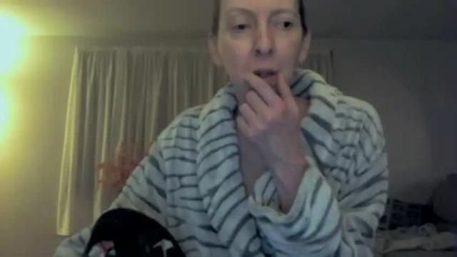 Image 2 of peacelovesexwine Stream on Chaturbate on 23 months ago