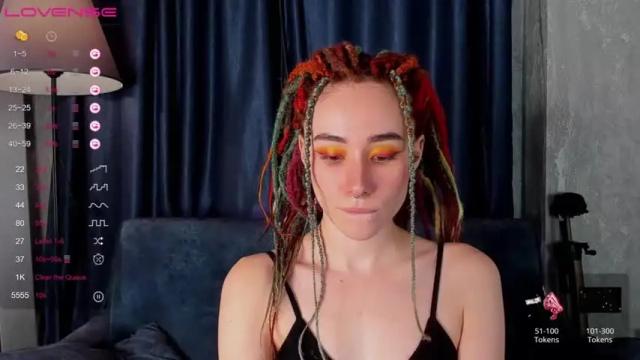 Image 11 of peach_fox Stream on Chaturbate on 19 months ago