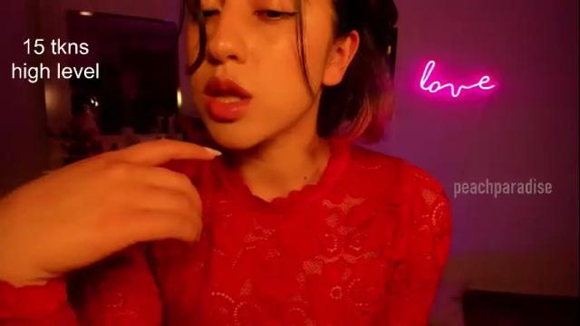 Image 6 of peach_paradisee Stream on Chaturbate on 22 days ago