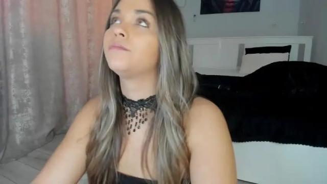 Image 12 of peach_perfectt Stream on Chaturbate on 17 months ago