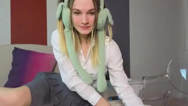 Image 6 of peach_shaake Stream on Chaturbate on 16 months ago