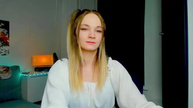 Image 11 of peach_shaake Stream on Chaturbate on 16 months ago
