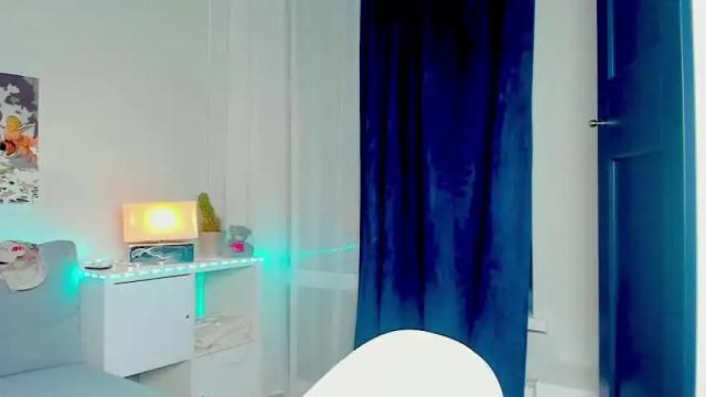 Image 4 of peach_shaake Stream on Chaturbate on 16 months ago