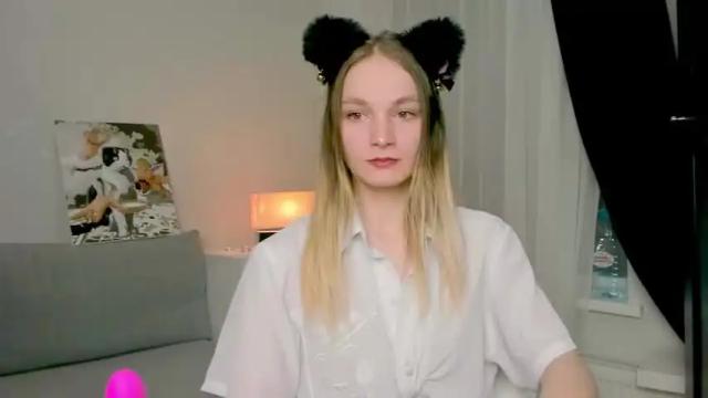 Thumbnail 2, peach_shaake's Stream at Chaturbate, 16 months ago