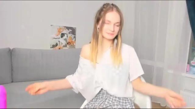 Thumbnail 2, peach_shaake's Stream at Chaturbate, 15 months ago