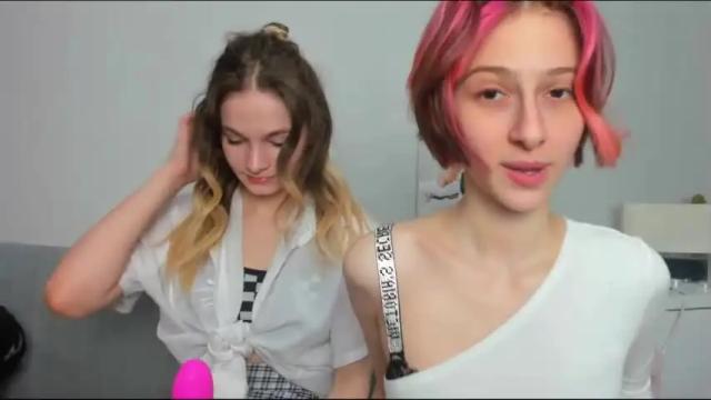 Image 11 of peach_shaake Stream on Chaturbate on 15 months ago