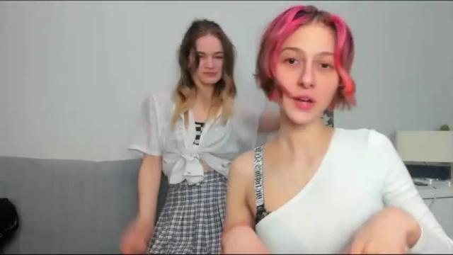 Image 4 of peach_shaake Stream on Chaturbate on 15 months ago