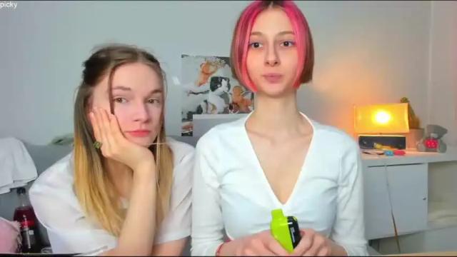 Thumbnail 1, peach_shaake's Stream at Chaturbate, 15 months ago