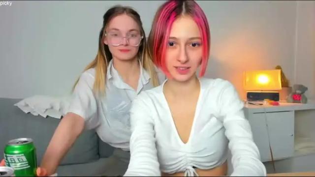 Image 4 of peach_shaake Stream on Chaturbate on 15 months ago