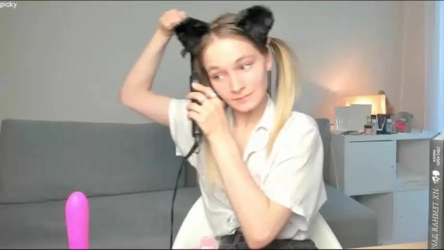 Image 7 of peach_shaake Stream on Chaturbate on 15 months ago