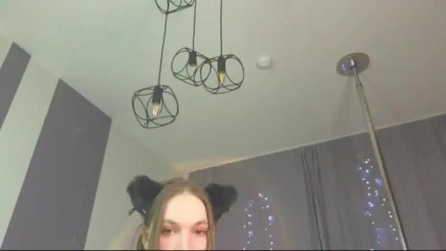 Image 12 of peach_shaake Stream on Chaturbate on 15 months ago