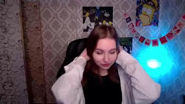 Image 12 of peach_sophie Stream on Chaturbate on 19 months ago