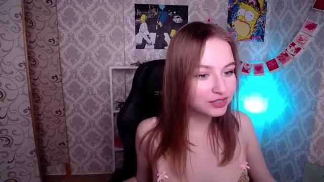 Image 12 of peach_sophie Stream on Chaturbate on 19 months ago