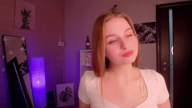 Image 7 of peach_sophie Stream on Chaturbate on 19 months ago