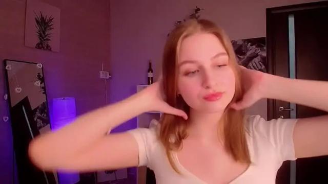 Image 8 of peach_sophie Stream on Chaturbate on 19 months ago