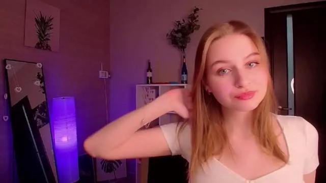 Thumbnail 3, peach_sophie's Stream at Chaturbate, 19 months ago