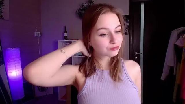 Image 12 of peach_sophie Stream on Chaturbate on 19 months ago