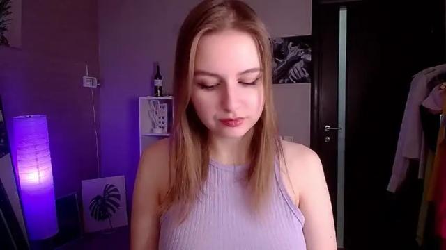 Image 2 of peach_sophie Stream on Chaturbate on 19 months ago