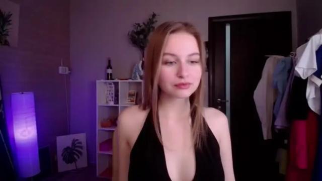 Image 3 of peach_sophie Stream on Chaturbate on 19 months ago