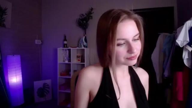 Image 7 of peach_sophie Stream on Chaturbate on 19 months ago