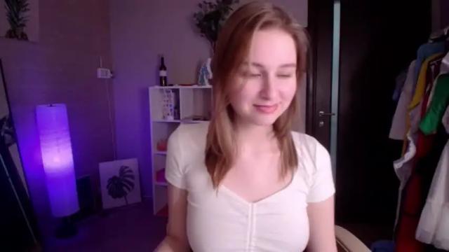 Thumbnail 1, peach_sophie's Stream at Chaturbate, 19 months ago