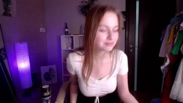 Image 7 of peach_sophie Stream on Chaturbate on 19 months ago