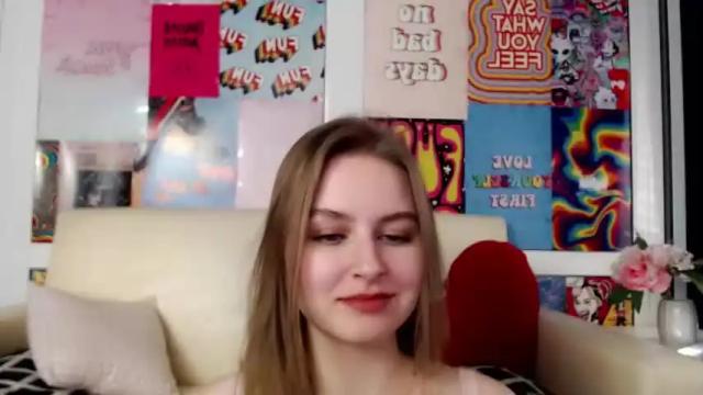 Image 7 of peach_sophie Stream on Chaturbate on 19 months ago