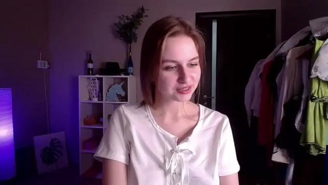 Image 12 of peach_sophie Stream on Chaturbate on 18 months ago