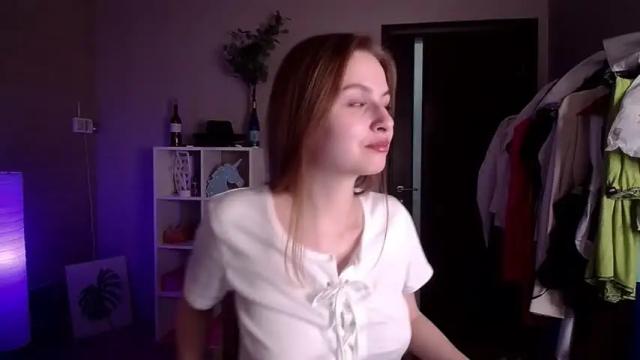 Image 4 of peach_sophie Stream on Chaturbate on 18 months ago