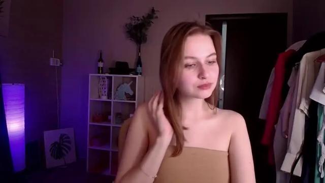 Image 11 of peach_sophie Stream on Chaturbate on 18 months ago
