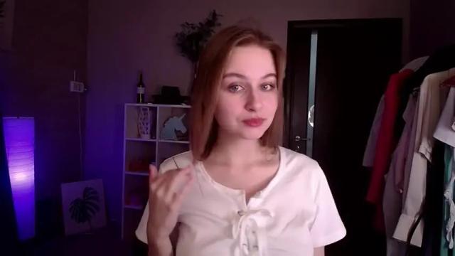 Image 4 of peach_sophie Stream on Chaturbate on 18 months ago