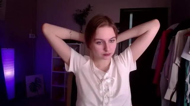 Image 8 of peach_sophie Stream on Chaturbate on 18 months ago