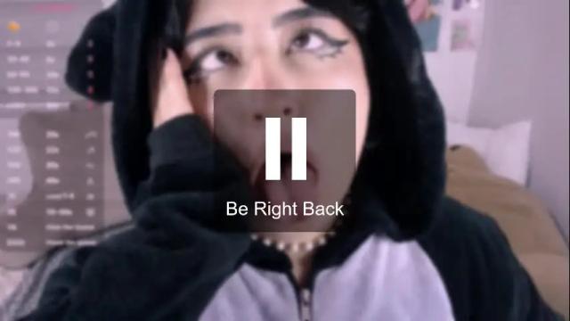 Image 3 of peachbald Stream on Chaturbate on 2 days ago