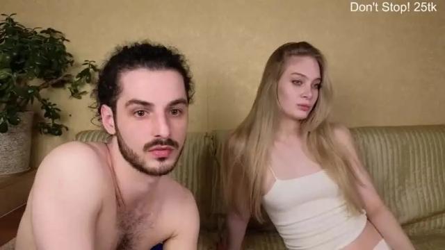 Image 11 of peachcreamcouple Stream on Chaturbate on 14 months ago