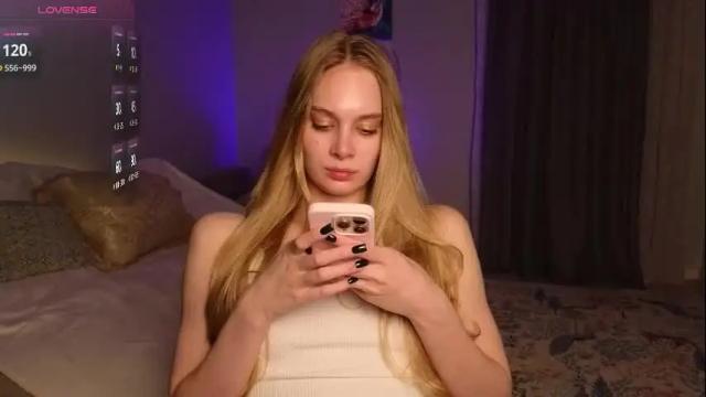 Thumbnail 3, peachcreamcouple's Stream at Chaturbate, 1 month ago