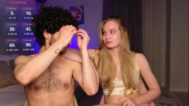 Thumbnail 2, peachcreamcouple's Stream at Chaturbate, 11 days ago