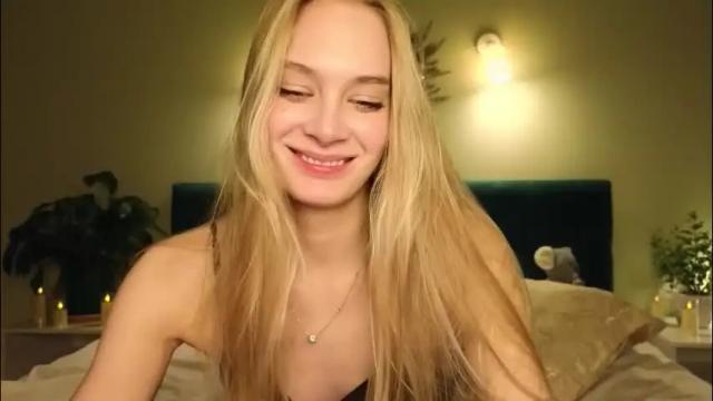 Image 2 of peachcreamcouple Stream on Chaturbate on 11 days ago