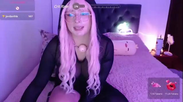 Image 10 of peacherry_ Stream on Chaturbate on 13 days ago