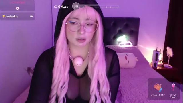 Image 2 of peacherry_ Stream on Chaturbate on 13 days ago