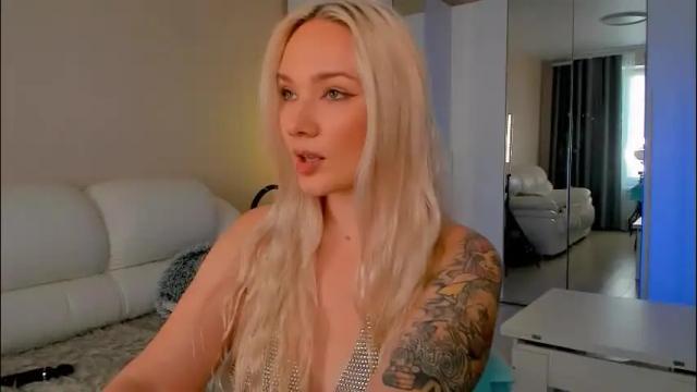 Image 3 of peachju1cy Stream on Chaturbate on 1 month ago