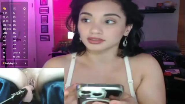 Image 3 of peachsundae Stream on Chaturbate on 22 days ago
