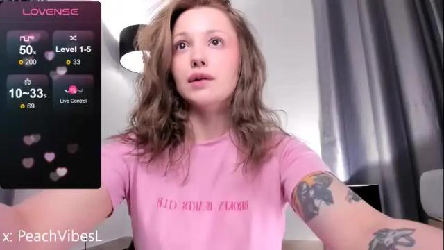 Image 3 of peachvibes Stream on Chaturbate on 1 month ago