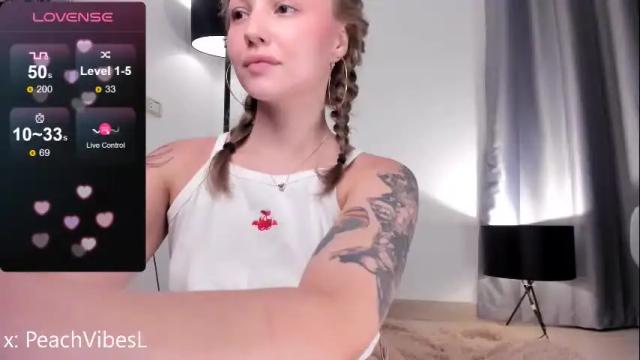 Image 4 of peachvibes Stream on Chaturbate on 1 month ago