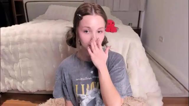 Image 3 of peachvibes Stream on Chaturbate on 1 month ago