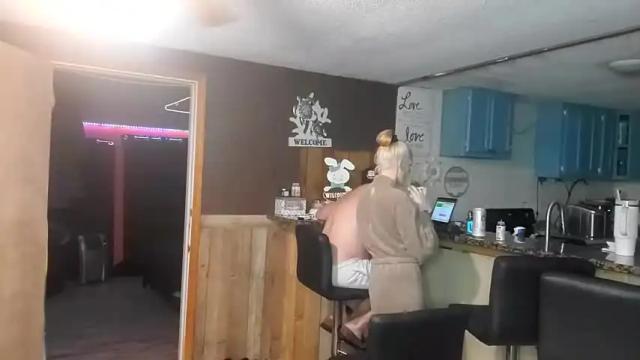 Thumbnail 1, peachycream2017's Stream at Chaturbate, 19 months ago