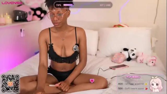 Image 10 of peachypeachgirl Stream on Chaturbate on 8 days ago