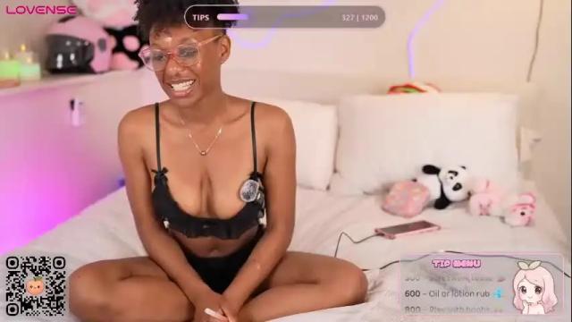 Image 11 of peachypeachgirl Stream on Chaturbate on 8 days ago