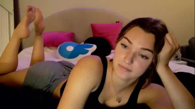 Image 6 of peachyyvirgo Stream on Chaturbate on 22 months ago
